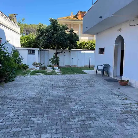 Apartamento House 3 *